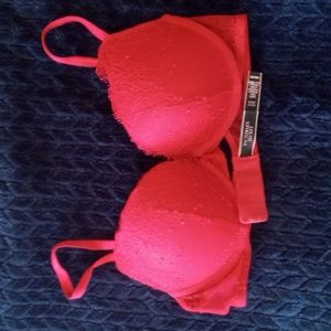 Push up Victoria Secret bras